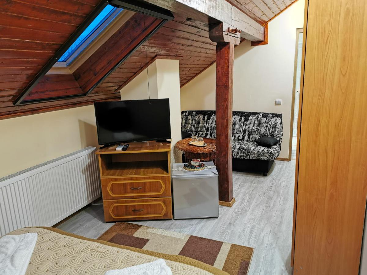 Casa Suzy & Roxy Daire Arpasu de Jos Dış mekan fotoğraf